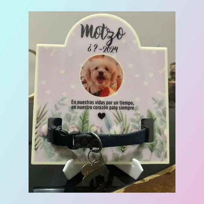 Placa conmemorativa con foto de tu mascota y espacio para el collar